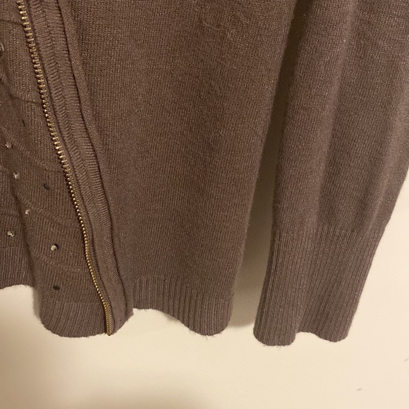 Sparkly back Sweater - Picture 7 of 8